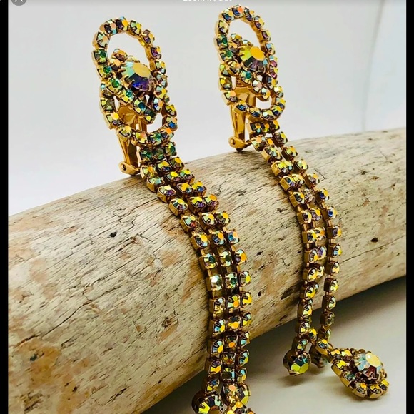 Vintage Aurora Borealis crystal rhinestone duster earrings 💎 - Picture 5 of 9